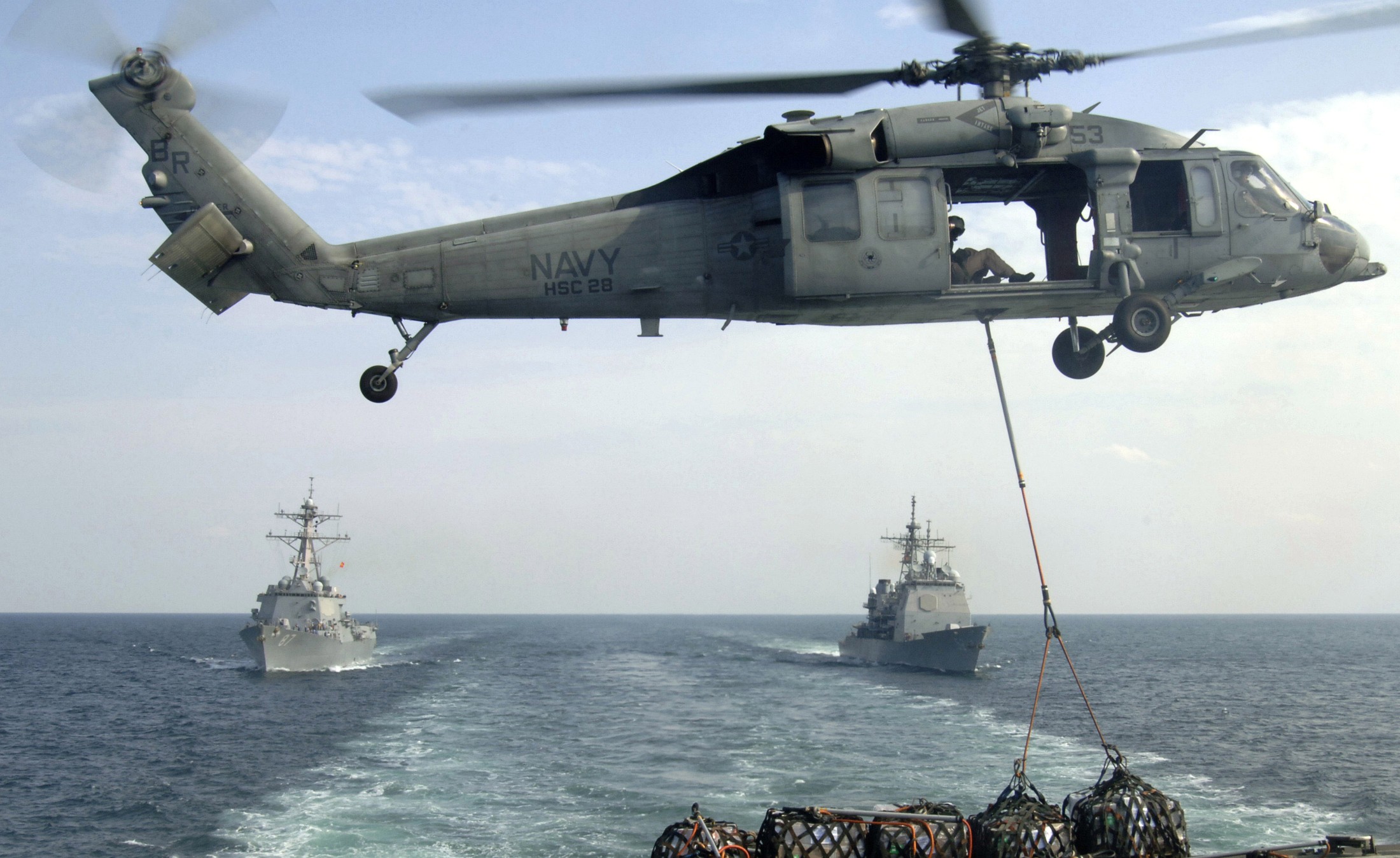 hsc-28 dragon whales helicopter sea combat squadron mh-60s seahawk us navy 142 arabian sea