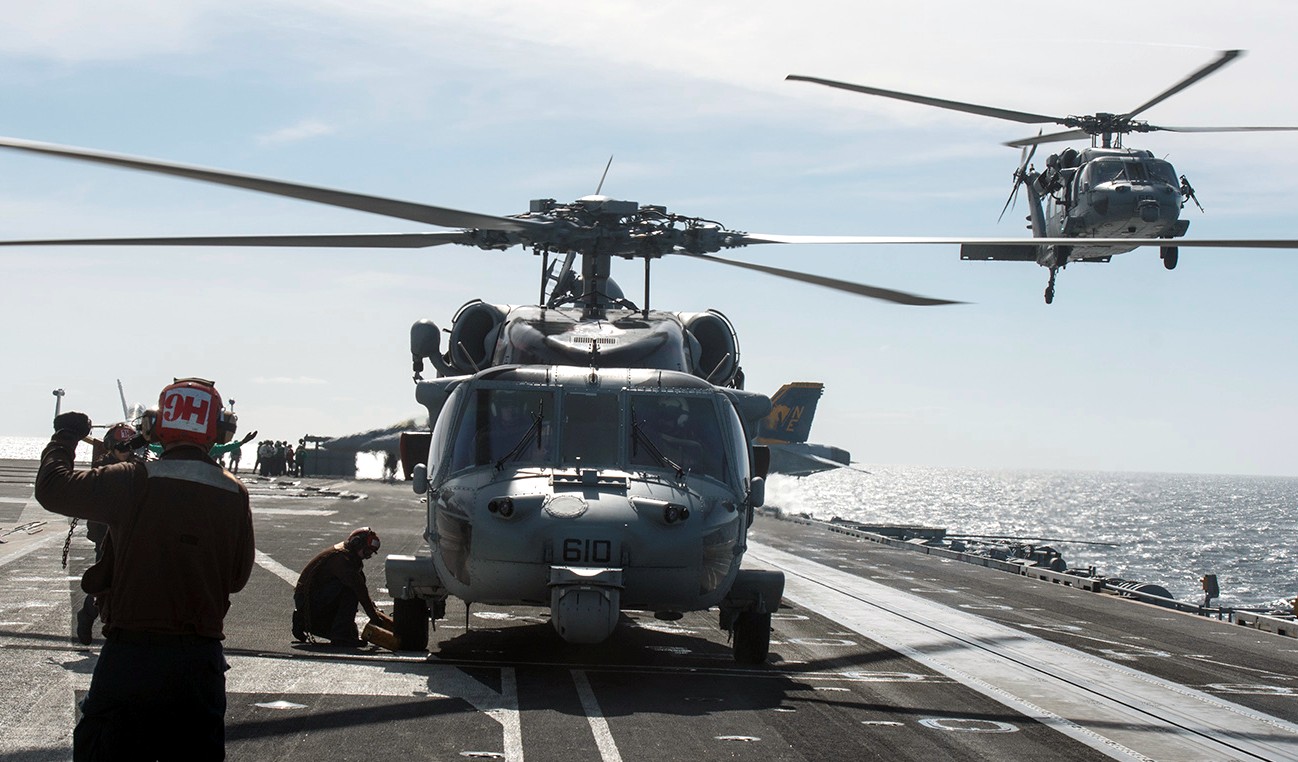 hsc-4 black knights helicopter sea combat squadron us navy mh-60s seahawk 2015 17 uss george washington cvn-73 cvw-2