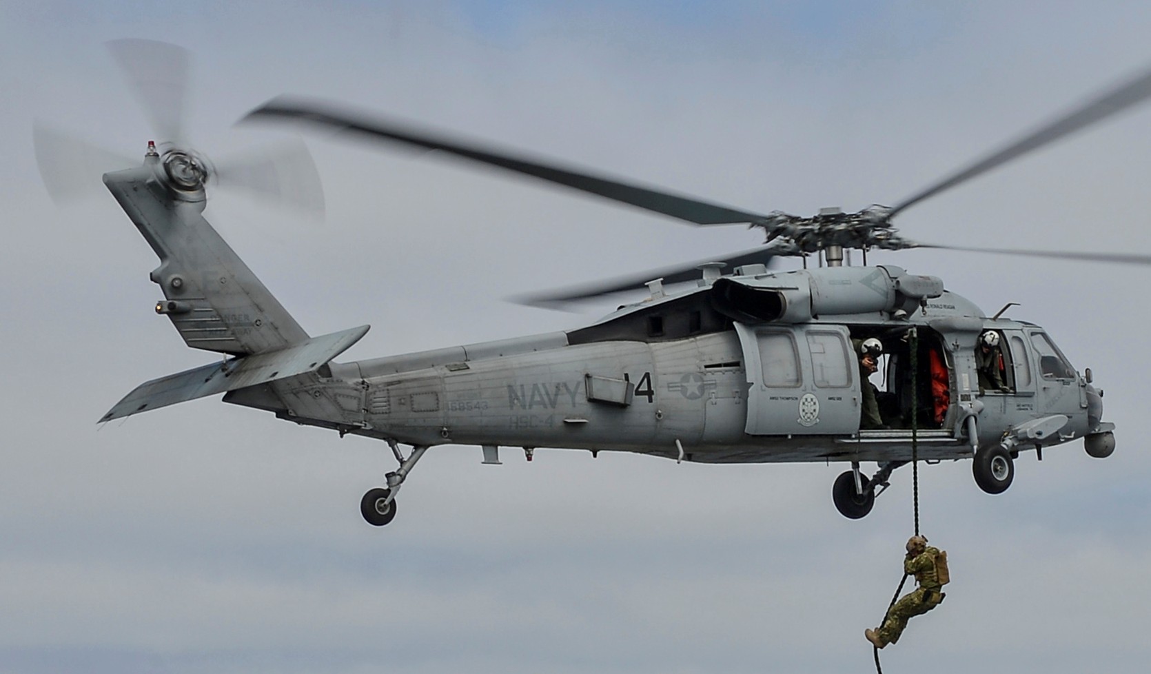 hsc-4 black knights helicopter sea combat squadron us navy mh-60s seahawk 2015 27 uss ronald reagan cvn-76 cvw-2