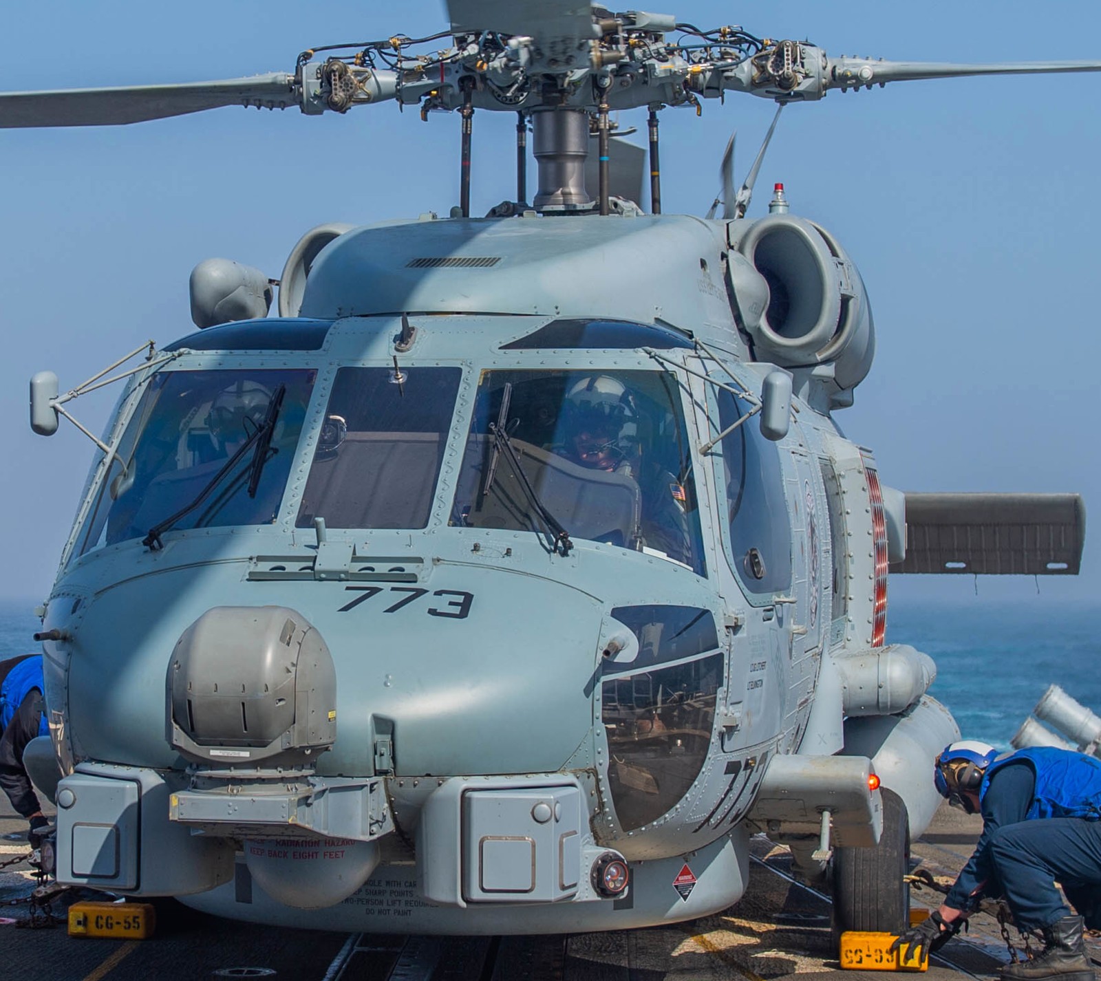 hsm-46 grandmasters helicopter maritime strike squadron mh-60r seahawk cg-55 uss leyte gulf 24