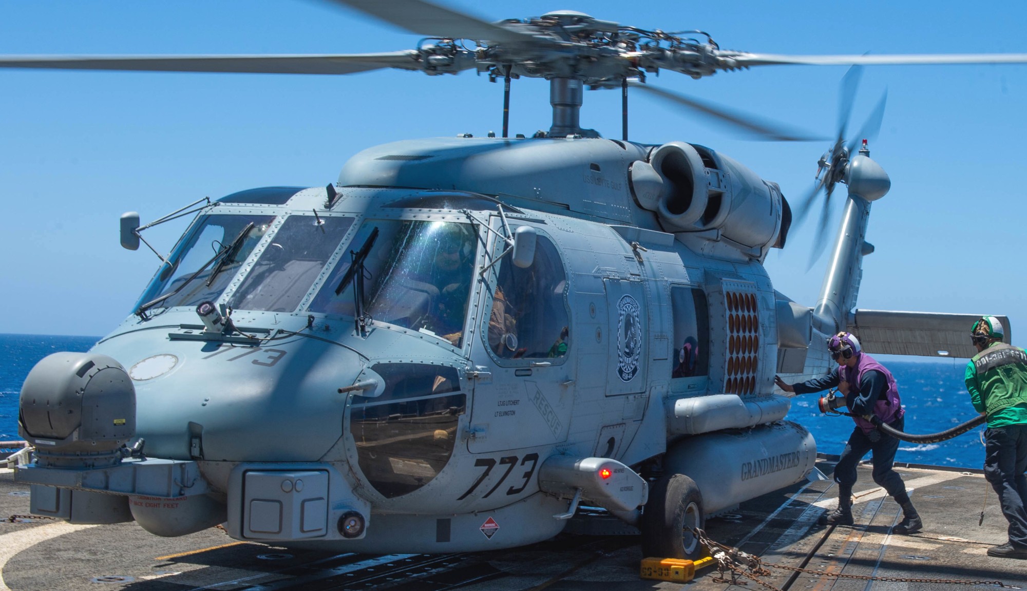hsm-46 grandmasters helicopter maritime strike squadron mh-60r seahawk cg-55 uss leyte gulf 28