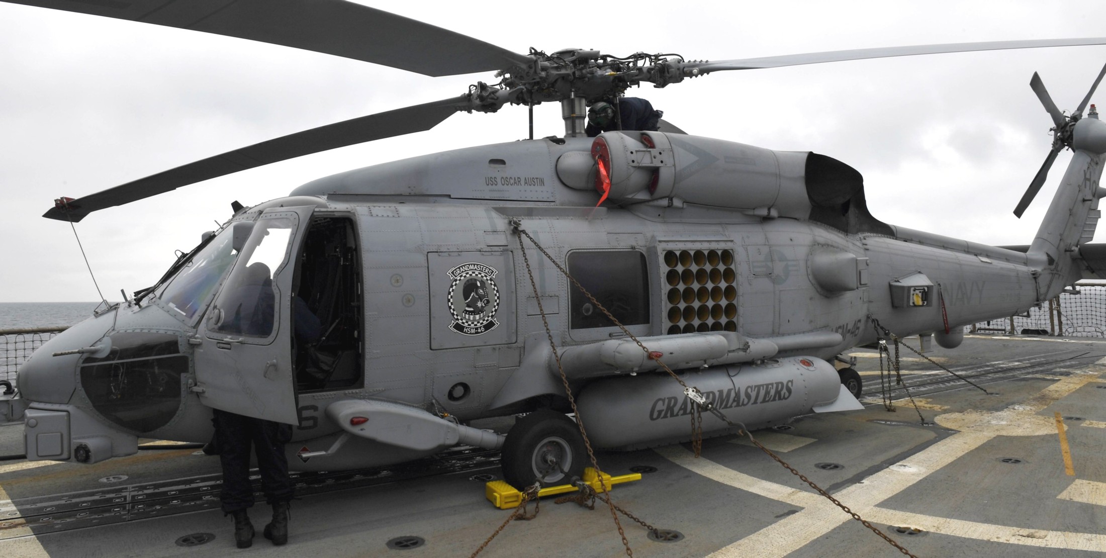 hsm-46 grandmasters helicopter maritime strike squadron mh-60r seahawk 41