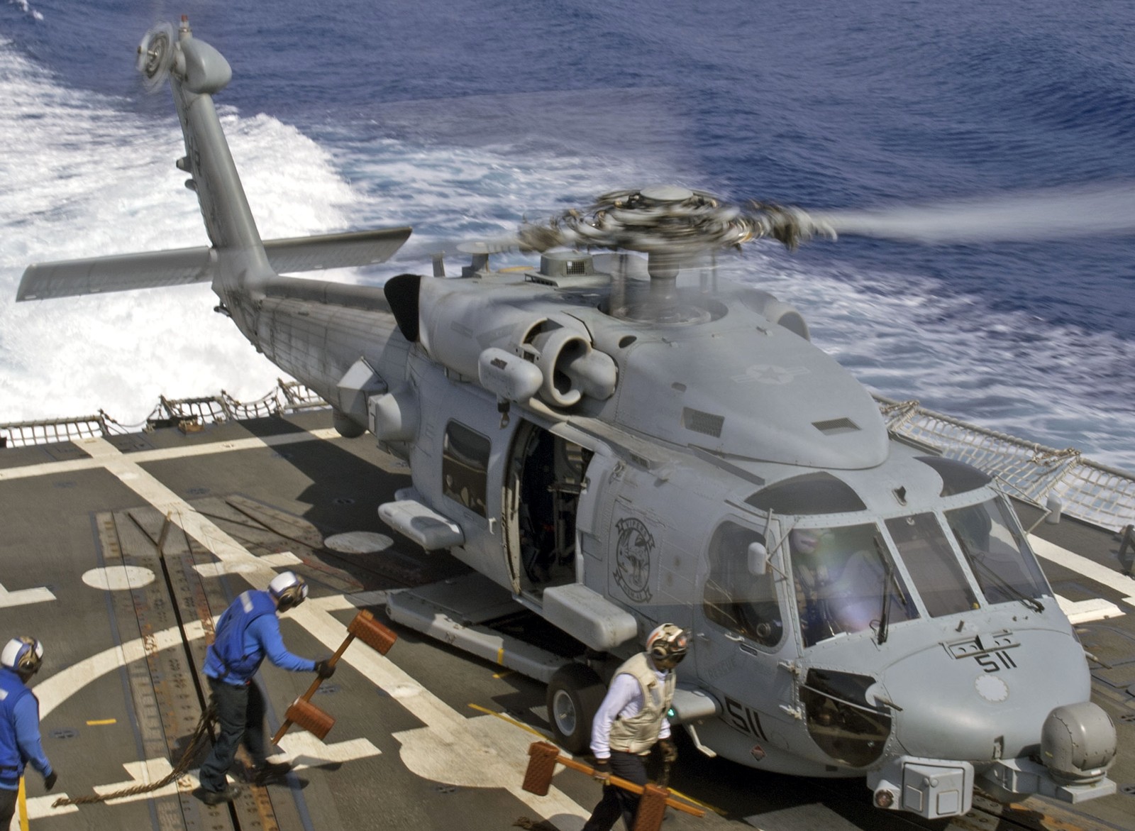hsm-48 vipers helicopter maritime strike squadron mh-60r seahawk 18
