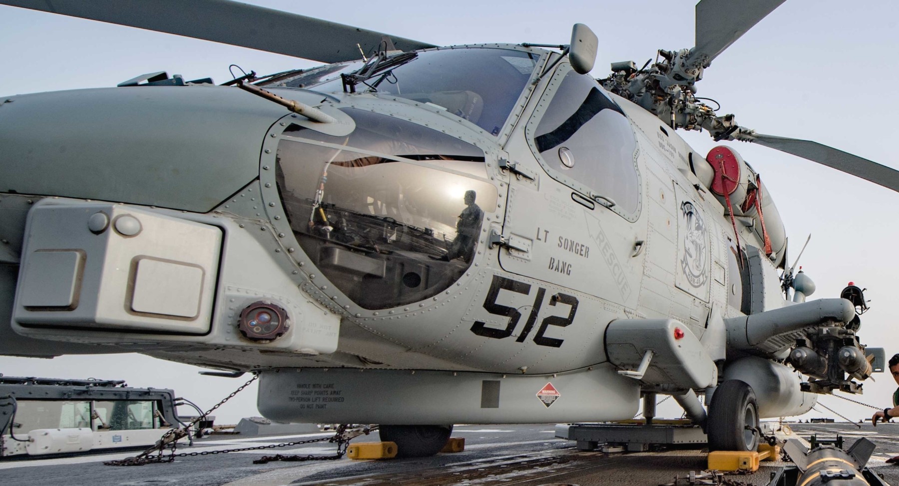 hsm-48 vipers helicopter maritime strike squadron mh-60r seahawk agm-114 hellfire missile 29