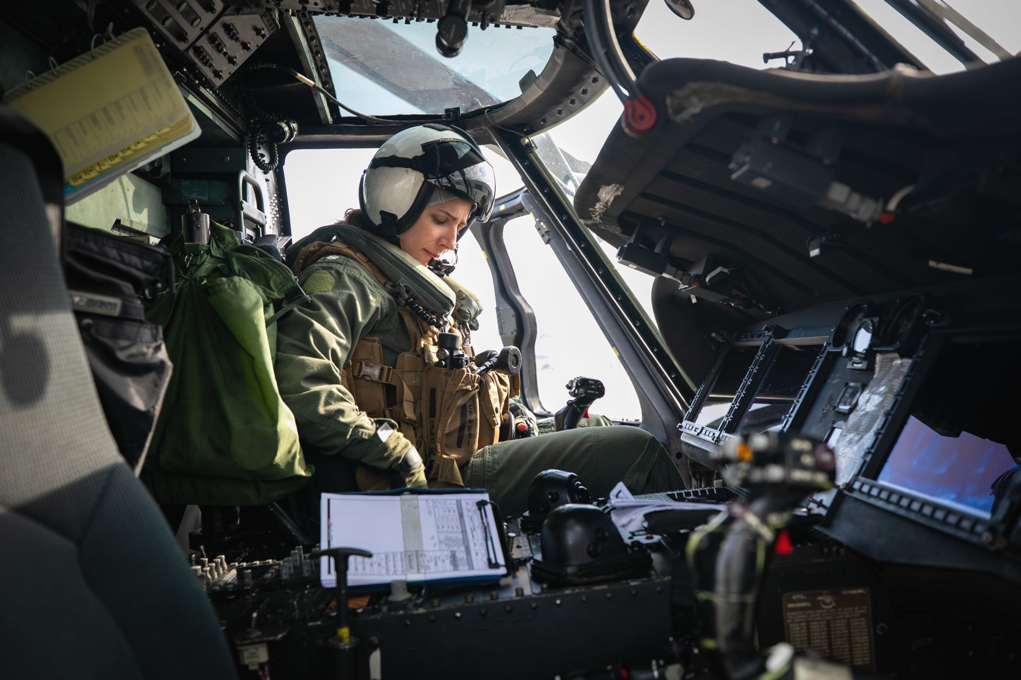 hsm-50 valkyries helicopter maritime strike squadron us navy mh-60r seahawk 03