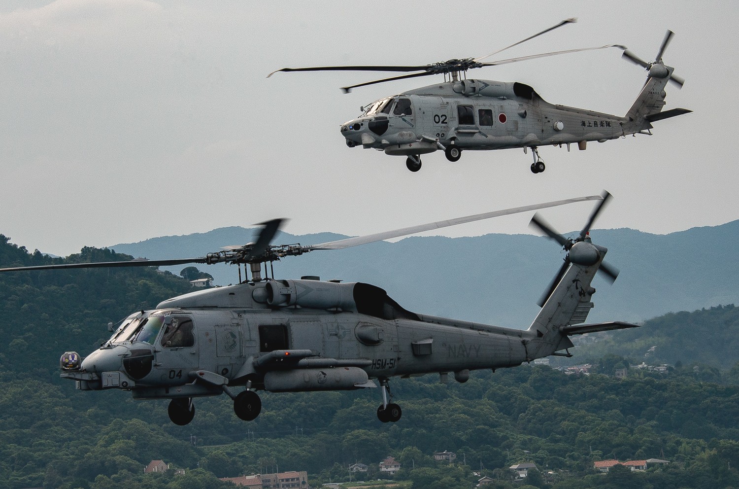 hsm-51 warlords helicopter maritime strike squadron mh-60r seahawk navy 2016 06