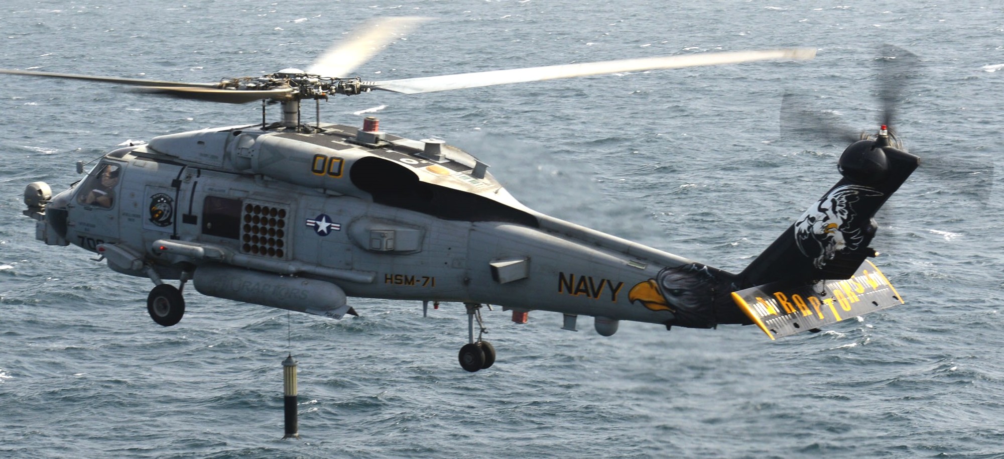 hsm-71 raptors helicopter maritime strike squadron mh-60r seahawk dipping sonar 28