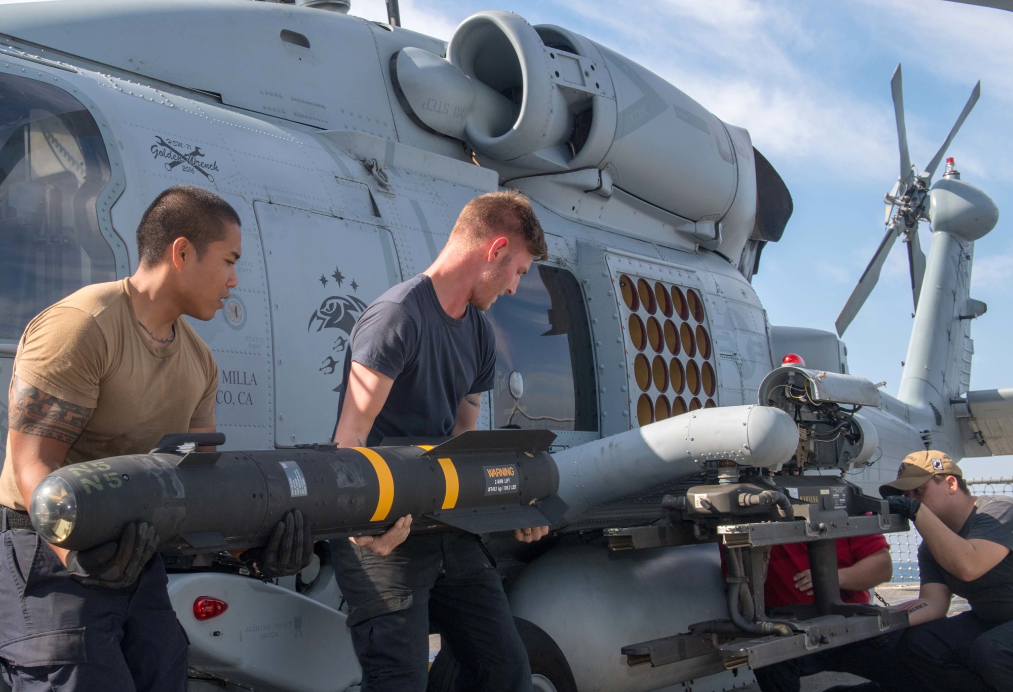 hsm-71 raptors helicopter maritime strike squadron mh-60r seahawk agm-114 hellfire missile 32