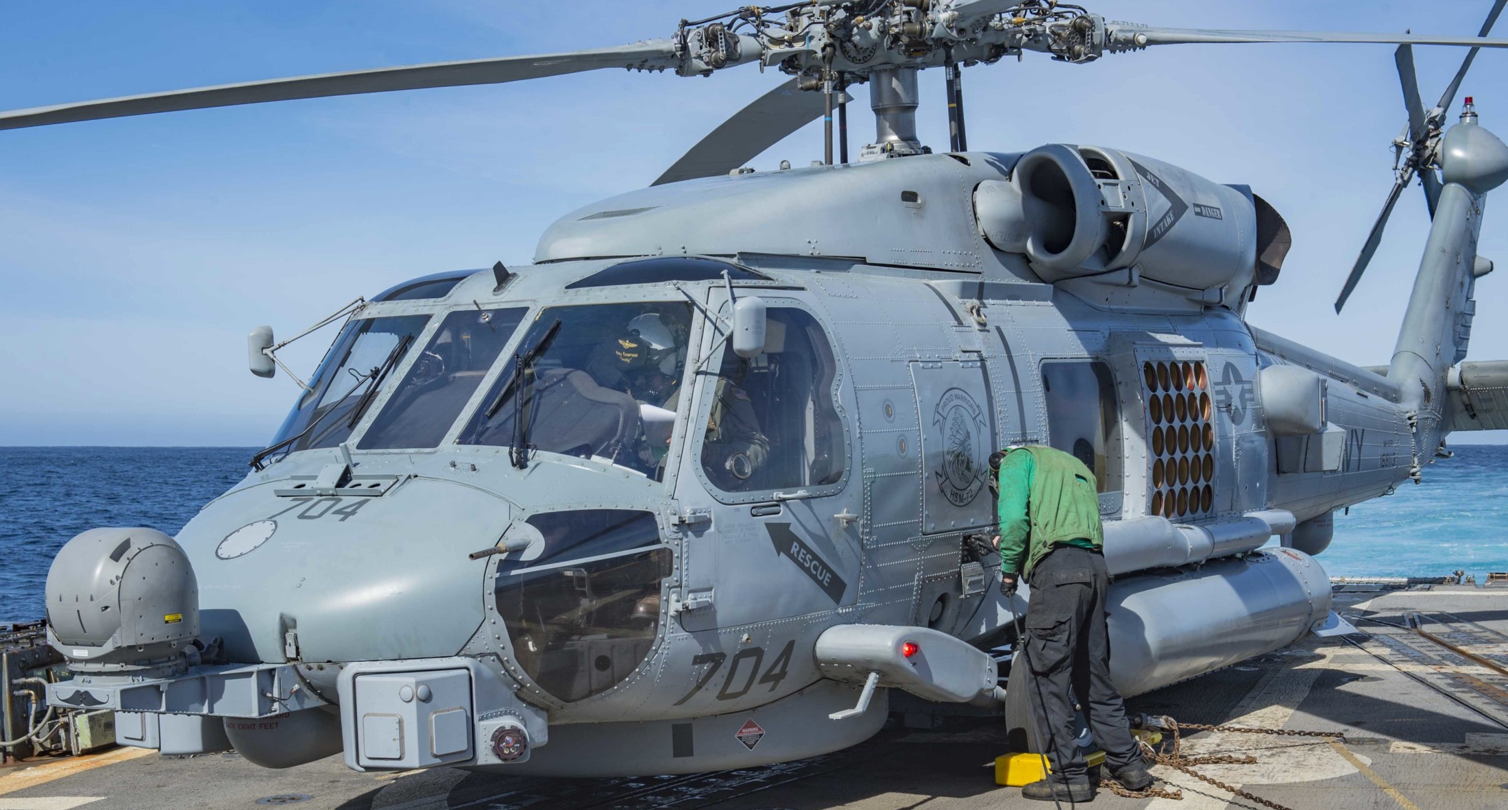 hsm-72 proud warriors helicopter maritime strike squadron mh-60r seahawk carrier air wing cvw-1 ddg-99 uss farragut 24