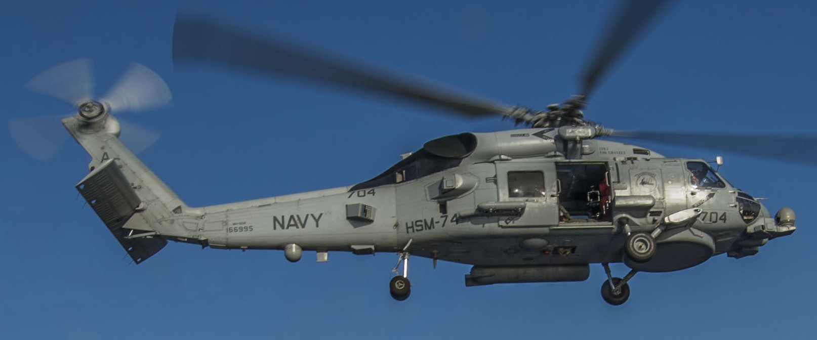 hsm-74 swamp foxes helicopter maritime strike squadron us navy mh-60r seahawk 2013 85