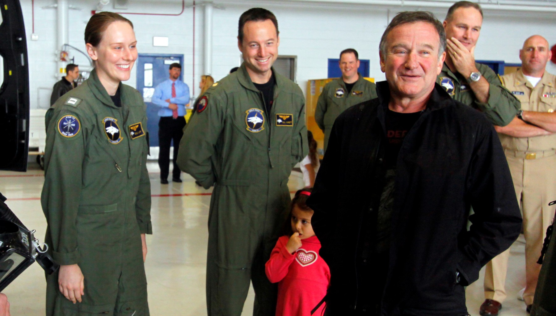 hsm-75 wolfpack helicopter maritime strike squadron us navy mh-60r seahawk 2011 32 actor robin williams nas north island