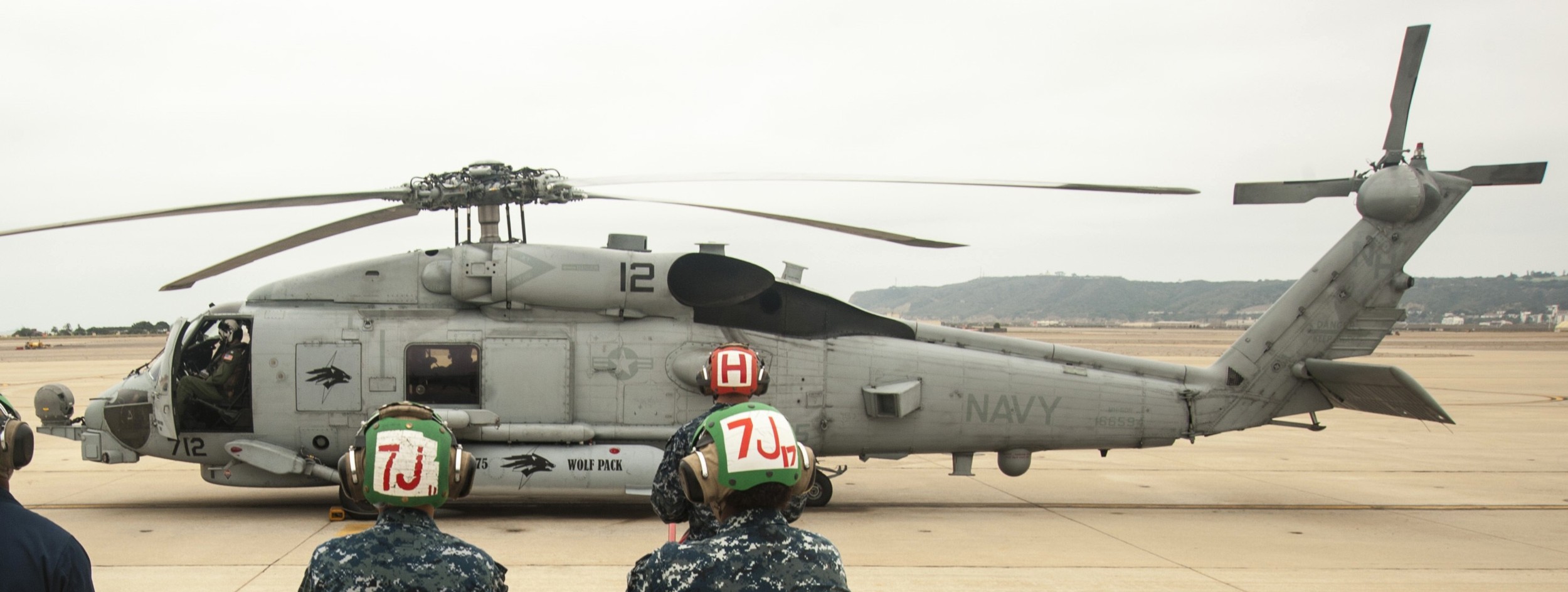 hsm-75 wolfpack helicopter maritime strike squadron us navy mh-60r seahawk 2015 50