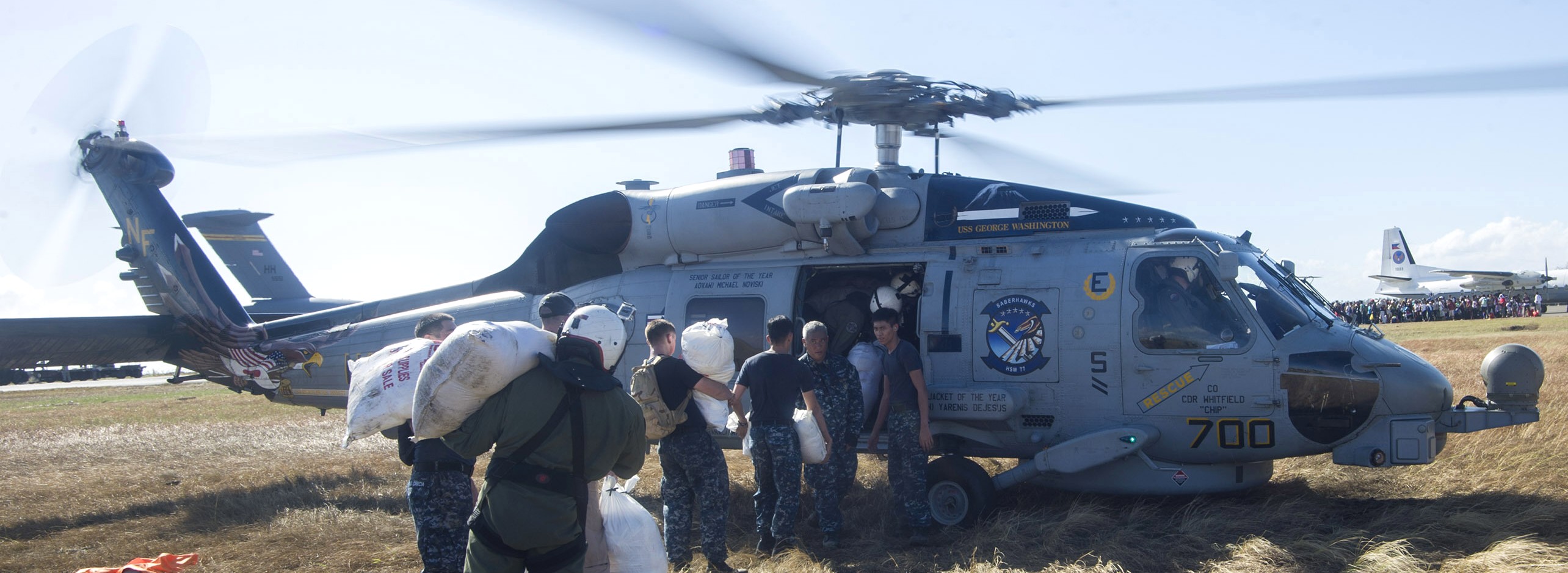 hsm-77 saberhawks helicopter maritime strike squadron mh-60r seahawk typhoon haiyan philippines 2013 20