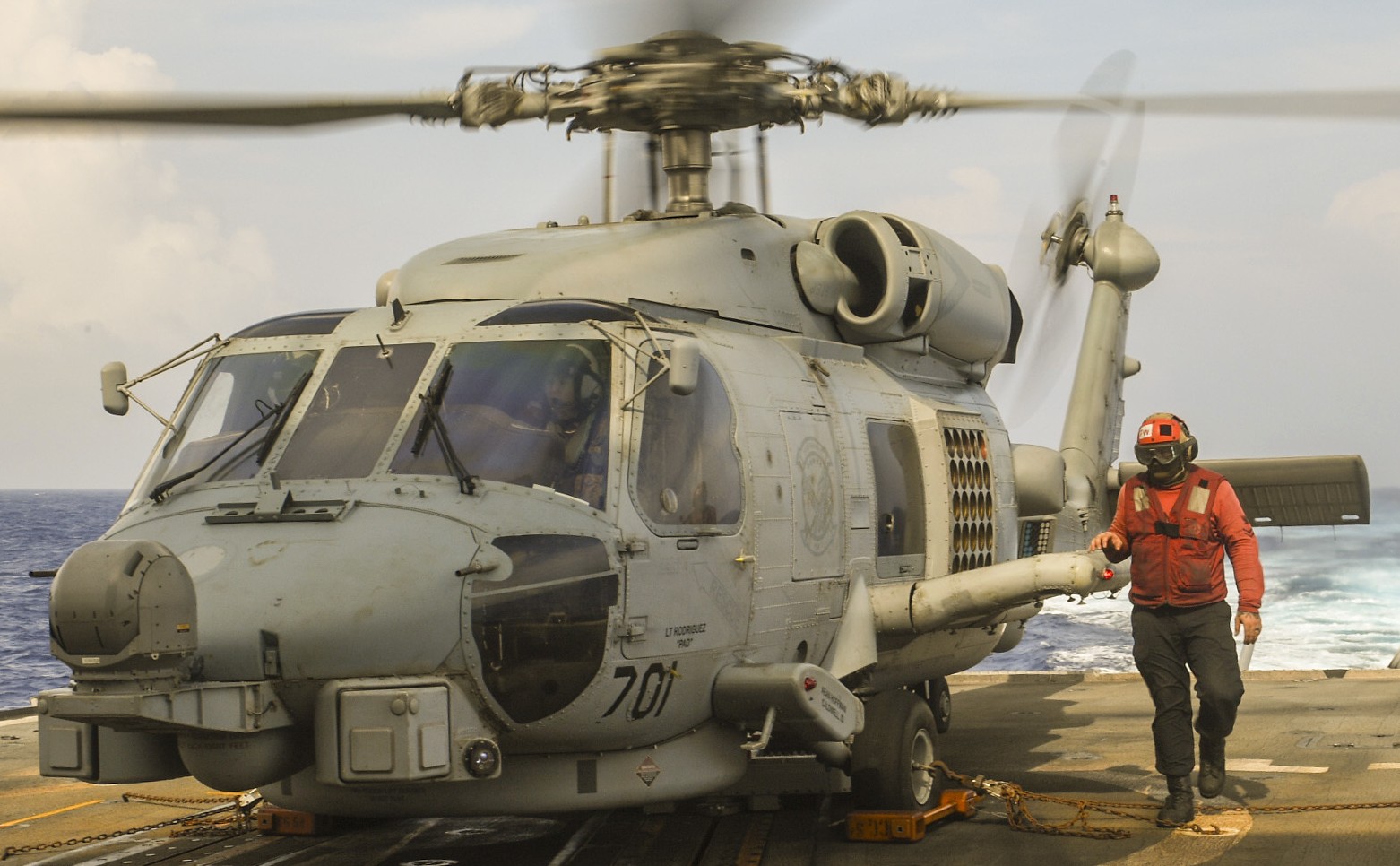 hsm-77 saberhawks helicopter maritime strike squadron mh-60r seahawk 22