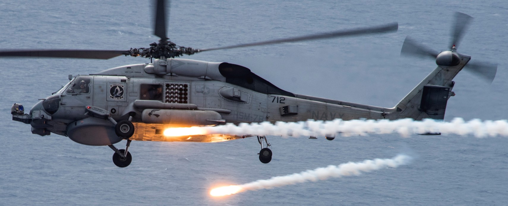 hsm-78 blue hawks helicopter maritime strike squadron mh-60r seahawk us navy 2017 07 flares decoys