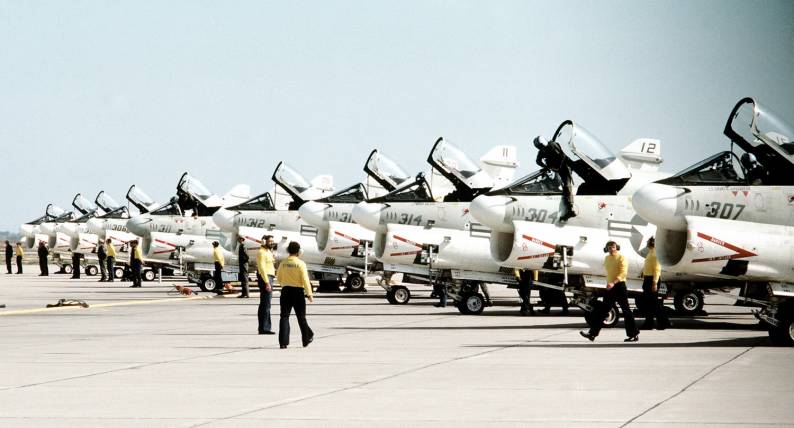 va-113 stingers attack squadron a-7e corsair ii carrier air wing cvw-2 nas lemoore california 1982