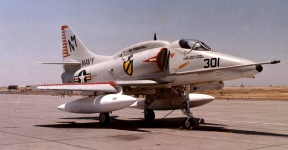 va-23 black knights attack squadron atkron a-4f skyhawk us navy