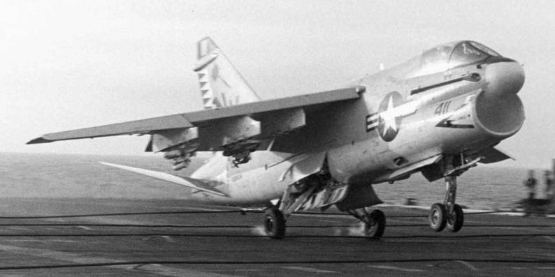 attack squadron va-27 royal maces a-7e corsair cvw-14
