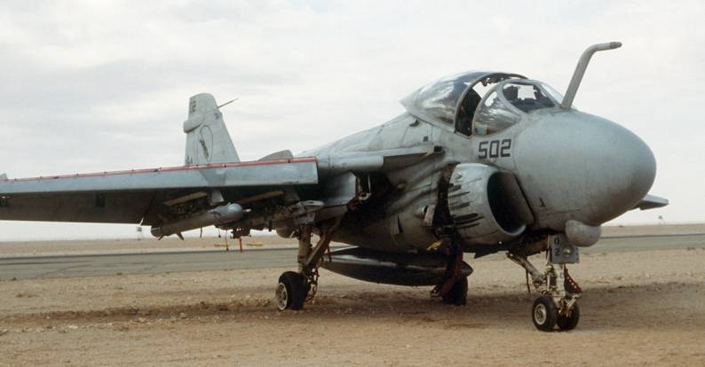 va-35 black panthers attack squadron a-6e intruder damaged cvw-17 uss saratoga cv 60