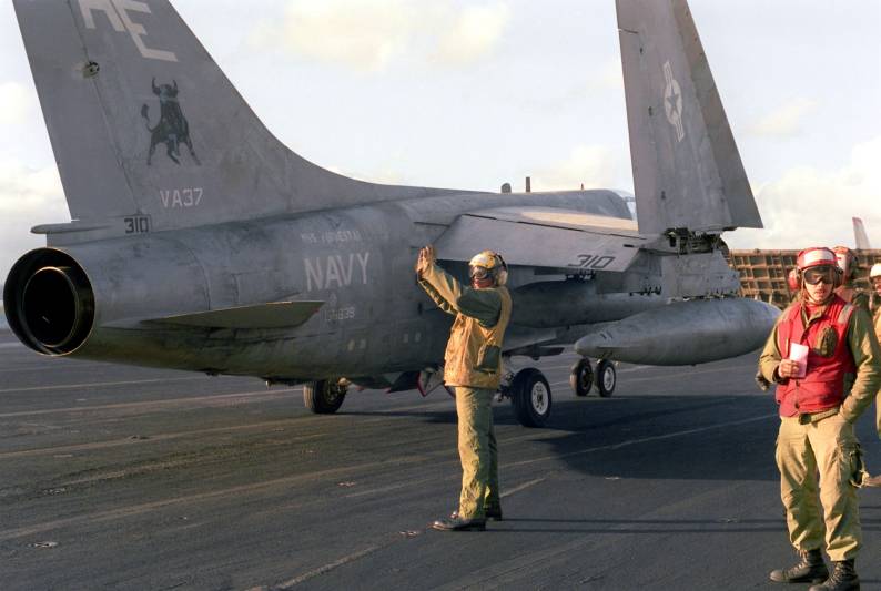 a-7e corsair ii va-37 cvw-6 uss forrestal cv 59