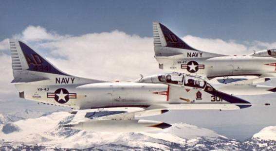 attack squadron va-43 challengers atkron us navy skyhawk