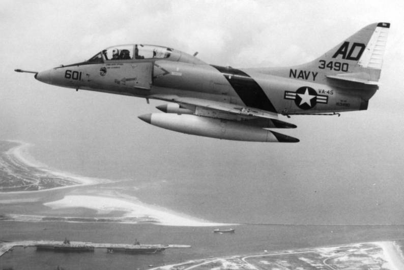 va-45 blackbirds attack squadron atkron ta-4j skyhawk