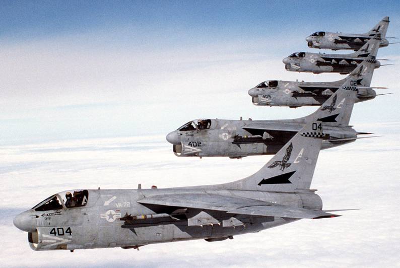 attack squadron va-72 blue hawks formation cvw-3