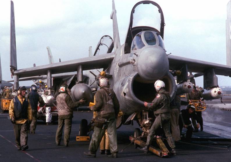 a-7e corsair II va-81 sunliners cvw-17 uss saratoga cv 60 off lybia 1986