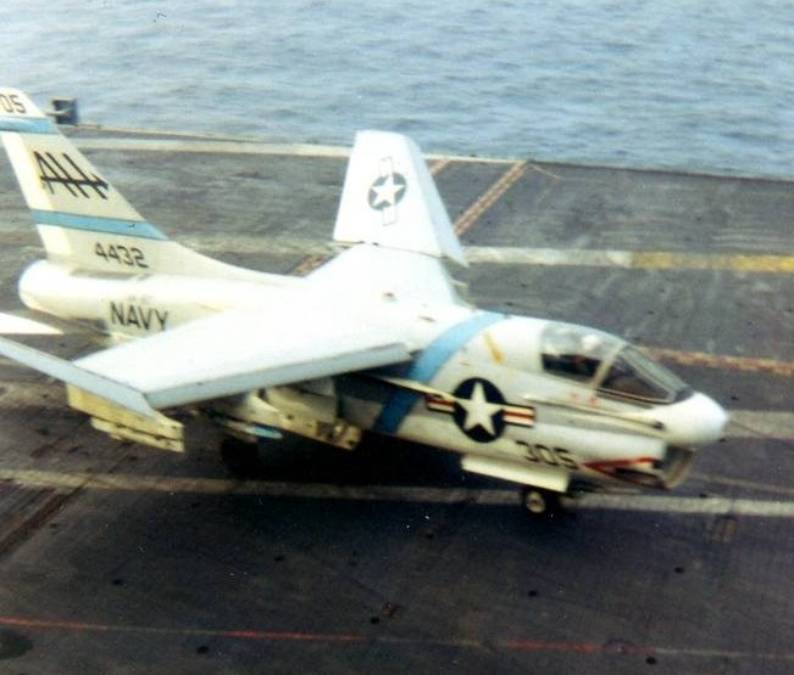 a-7b corsair II va-87 golden warriors cvw-16 uss ticonderoga cva 14