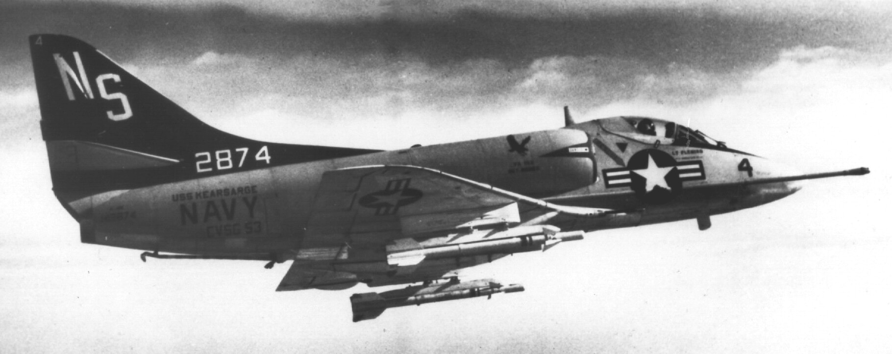 va-153 blue tail flies attack squadron navy a-4b skyhawk carrier anti submarine air group cvsg-53 uss kearsarge cvs-33 02