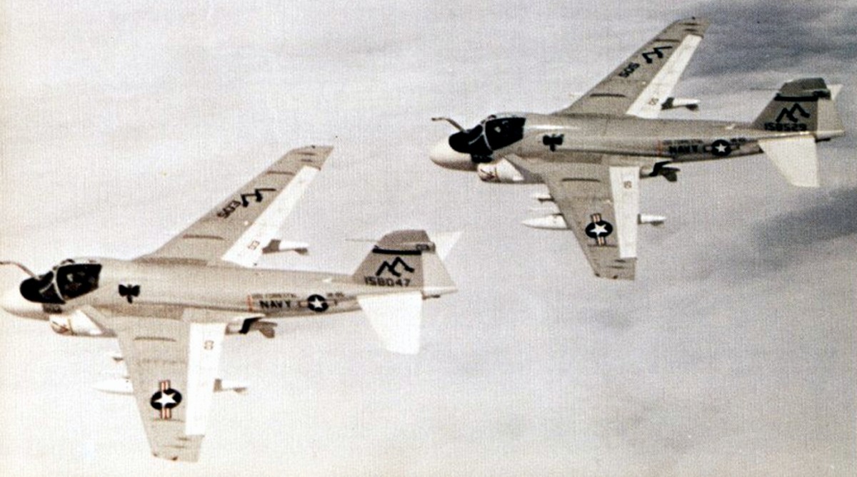 va-85 black falcons attack squadron us navy a-6e intruder carrier air wing cvw-17 uss forrestal cv-59 08