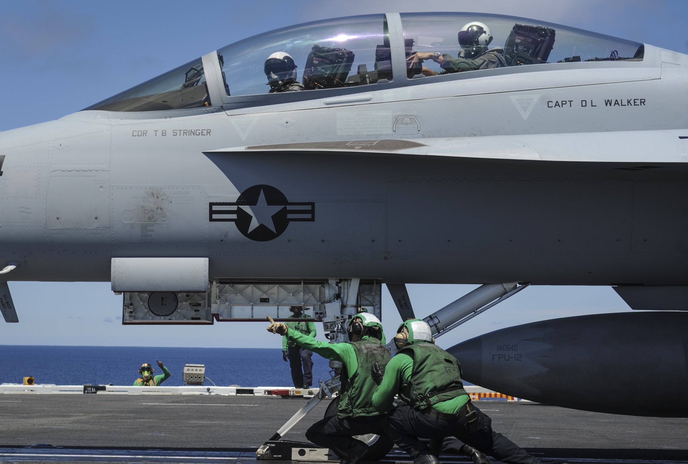 vaq-129 vikings electronic attack squadron fleet replacement frs us navy ea-18g growler 10 uss nimitz cvn-68