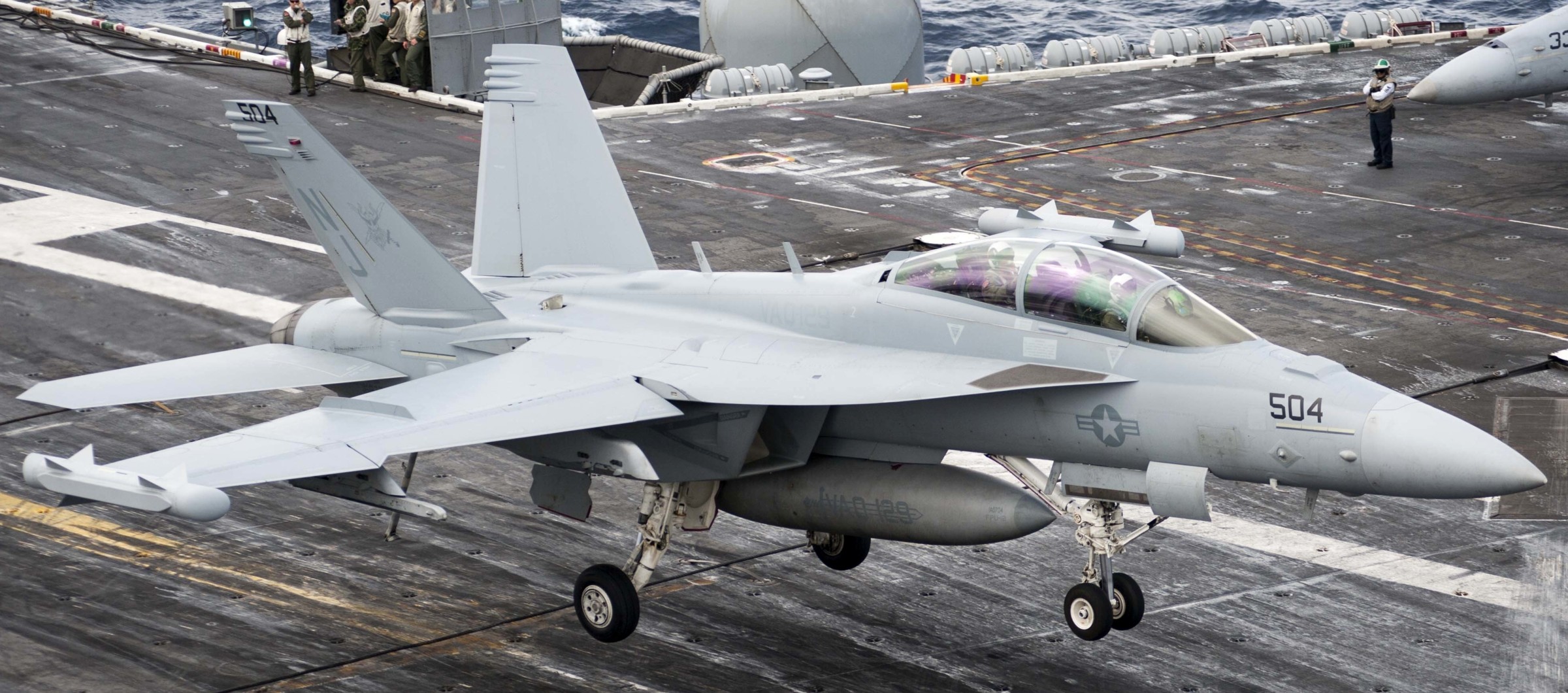 vaq-129 vikings electronic attack squadron fleet replacement frs us navy ea-18g growler 12