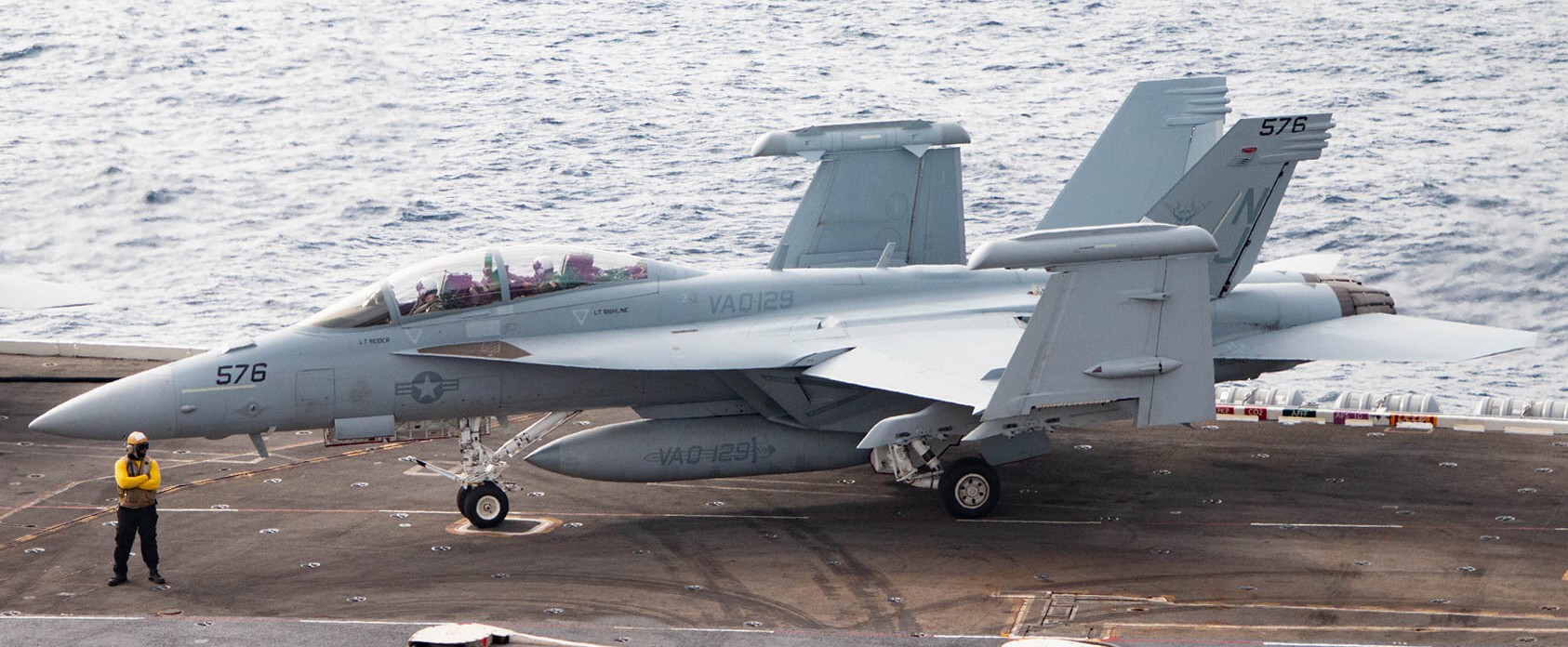 vaq-129 vikings electronic attack squadron fleet replacement frs us navy ea-18g growler 19 cvn-71 uss theodore roosevelt