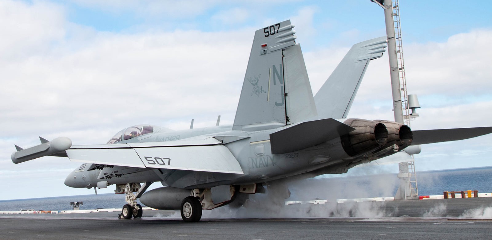 vaq-129 vikings electronic attack squadron fleet replacement frs us navy ea-18g growler 20