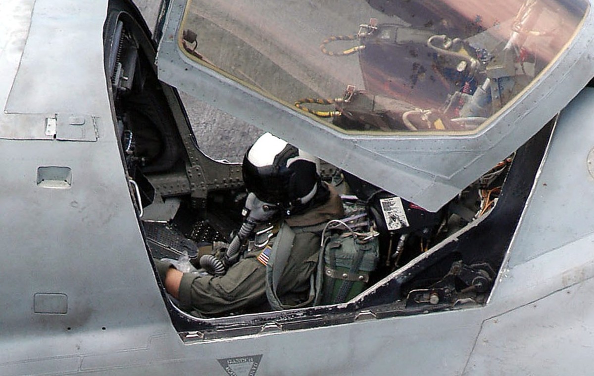 vaq-129 vikings electronic attack squadron fleet replacement frs us navy ea-6b prowler 99 cockpit view