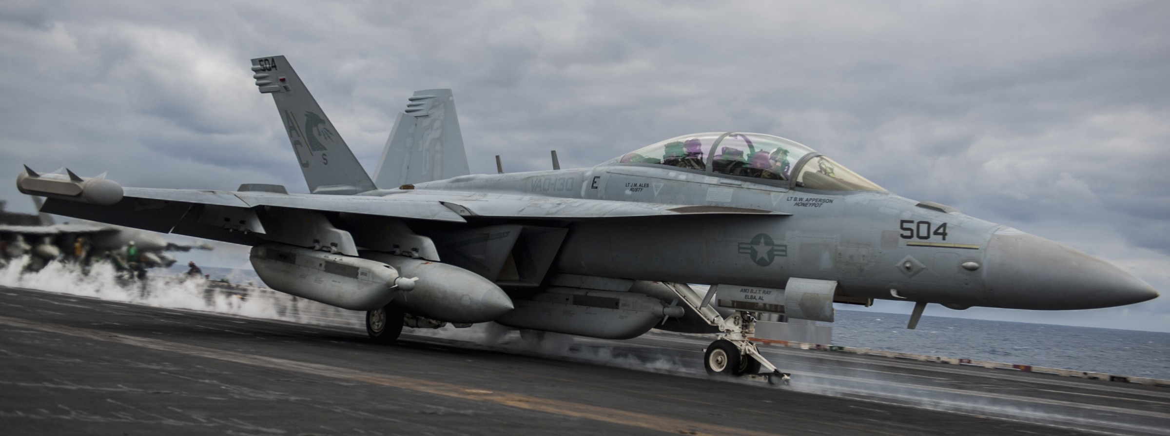 vaq-130 zappers electronic attack squadron vaqron us navy boeing ea-18g growler aircraft carrier air wing cvw-3 uss harry s. truman cvn-75 34