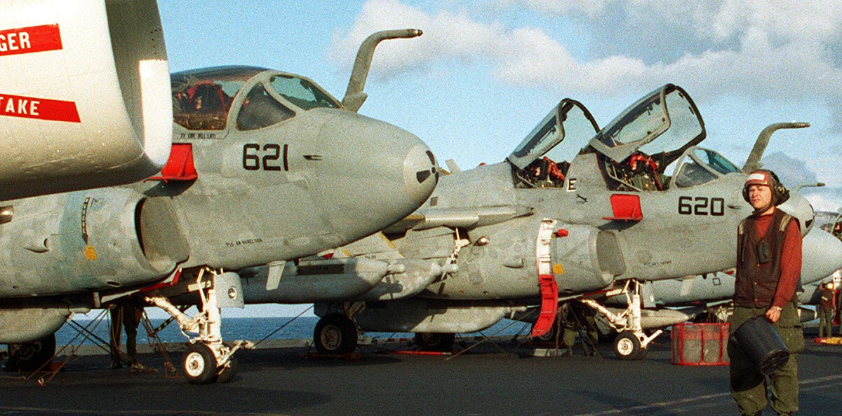 vaq-130 zappers tactical electronic warfare squadron tacelron us navy grumman ea-6b prowler aircraft carrier air wing cvw-3 uss john f. kennedy cv-67 69