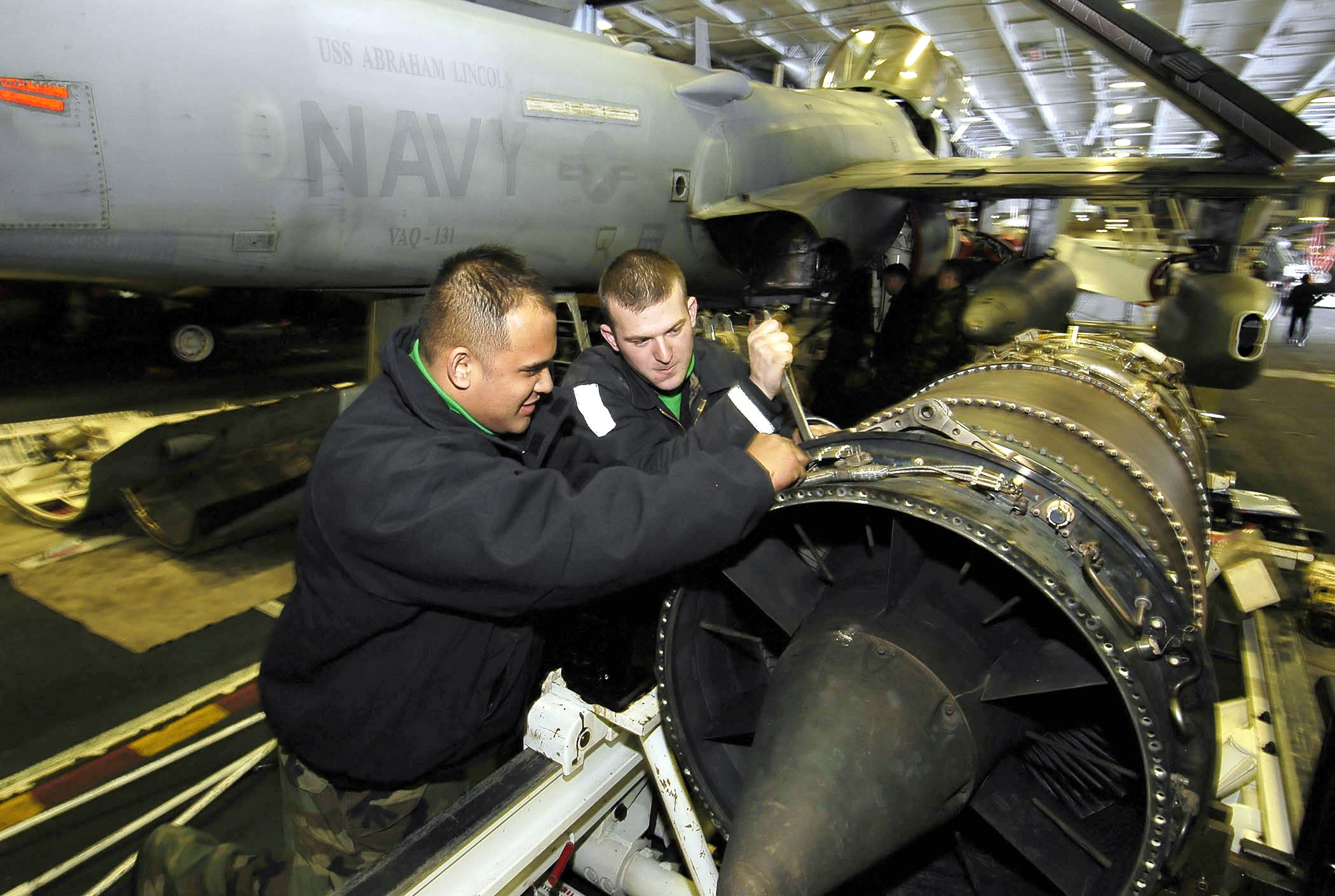 vaq-131 lancers electronic attack squadron vaqron us navy grumman ea-6b prowler carrier air wing cvw-2 uss abraham lincoln cvn-72 pratt whitney j52-p-408a turbojet engine