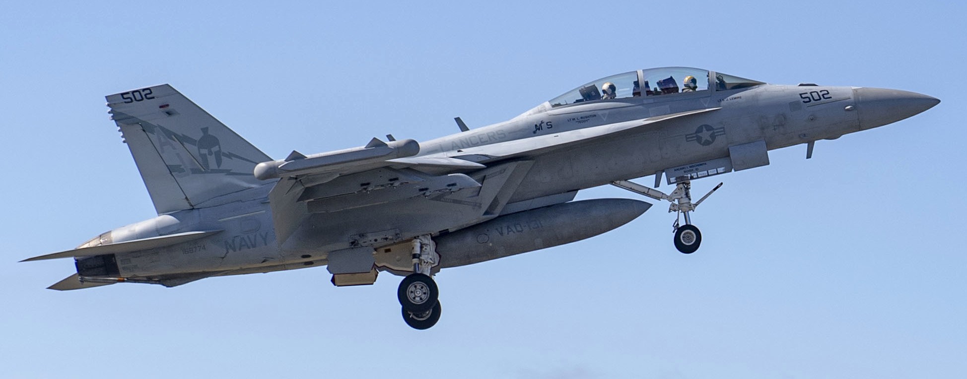 vaq-131 lancers electronic attack squadron vaqron us navy boeing ea-18g growler nas whidbey island washington 89