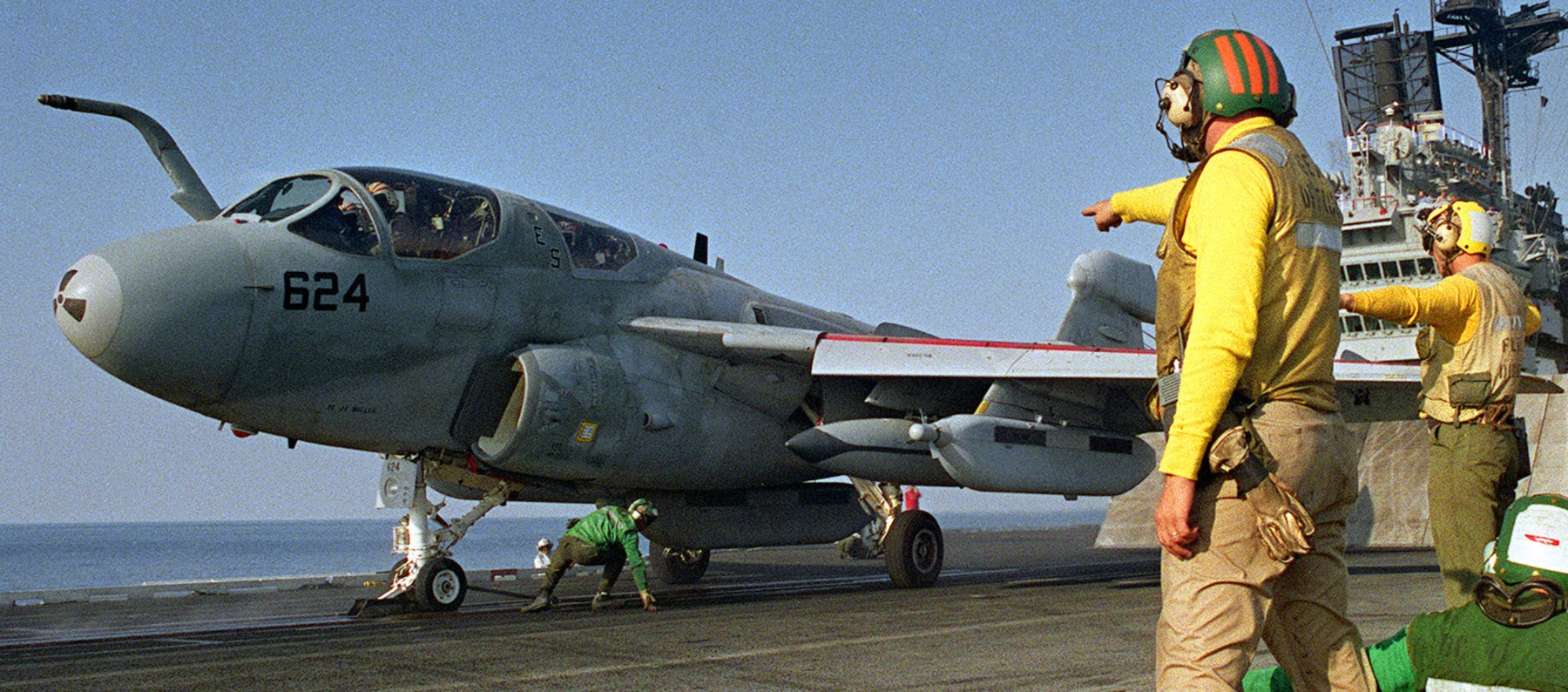 vaq-132 scorpions tactical electronic warfare squadron tacelron us navy ea-6b prowler cvw-17 uss saratoga cv-60 99