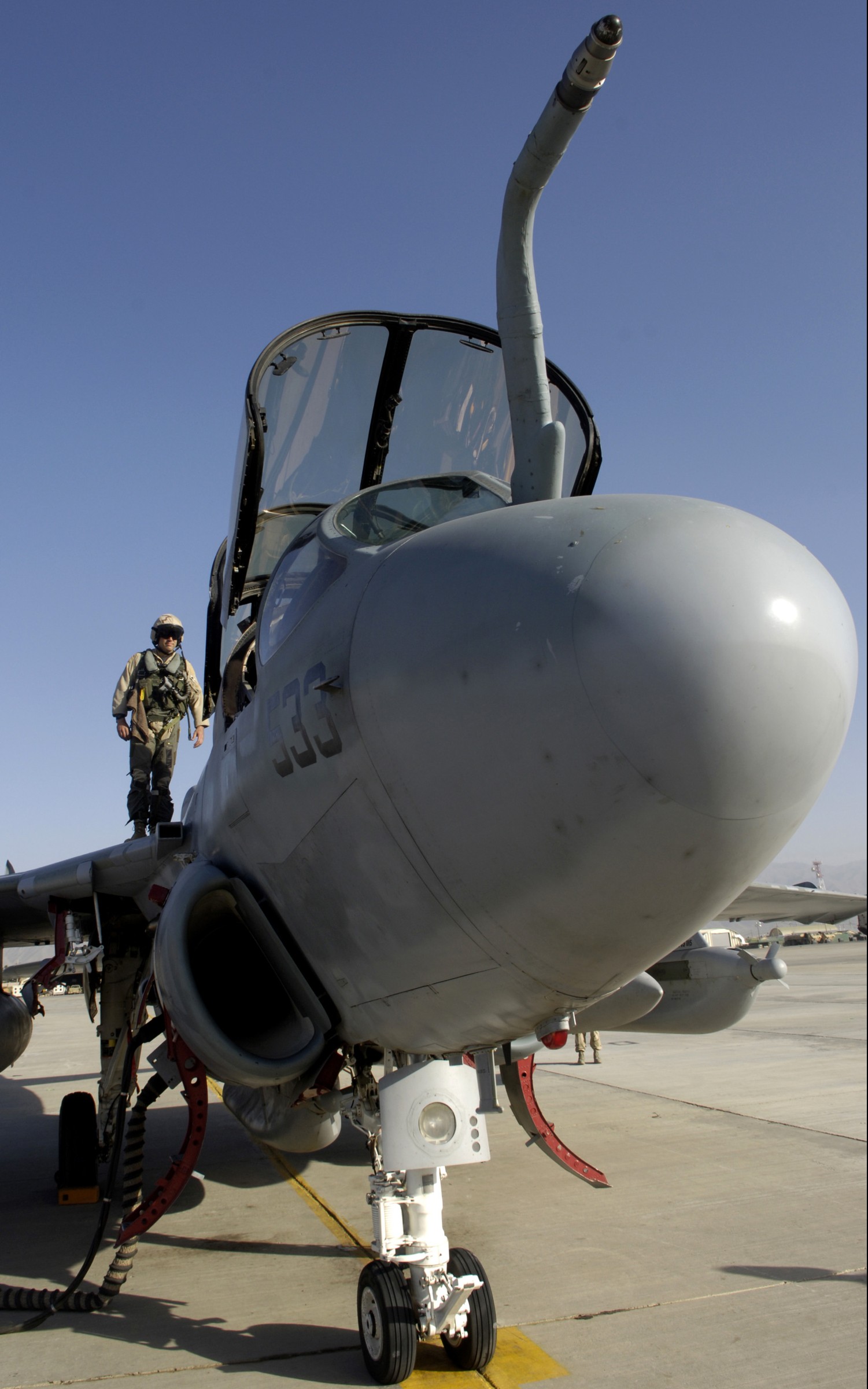 vaq-133 wizards electronic attack squadron vaqron us navy grumman ea-6b prowler bagram air base afghanistan 17