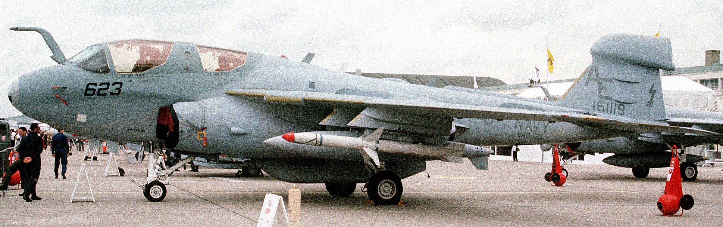 vaq-133 wizards tactical electronic warfare squadron tacelron us navy grumman ea-6b prowler paris air show 1991