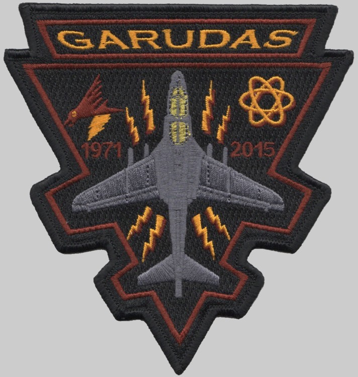vaq-134 garudas insignia crest patch badge electronic attack squadron us navy ea-18g growler ea-6b prowler 04p