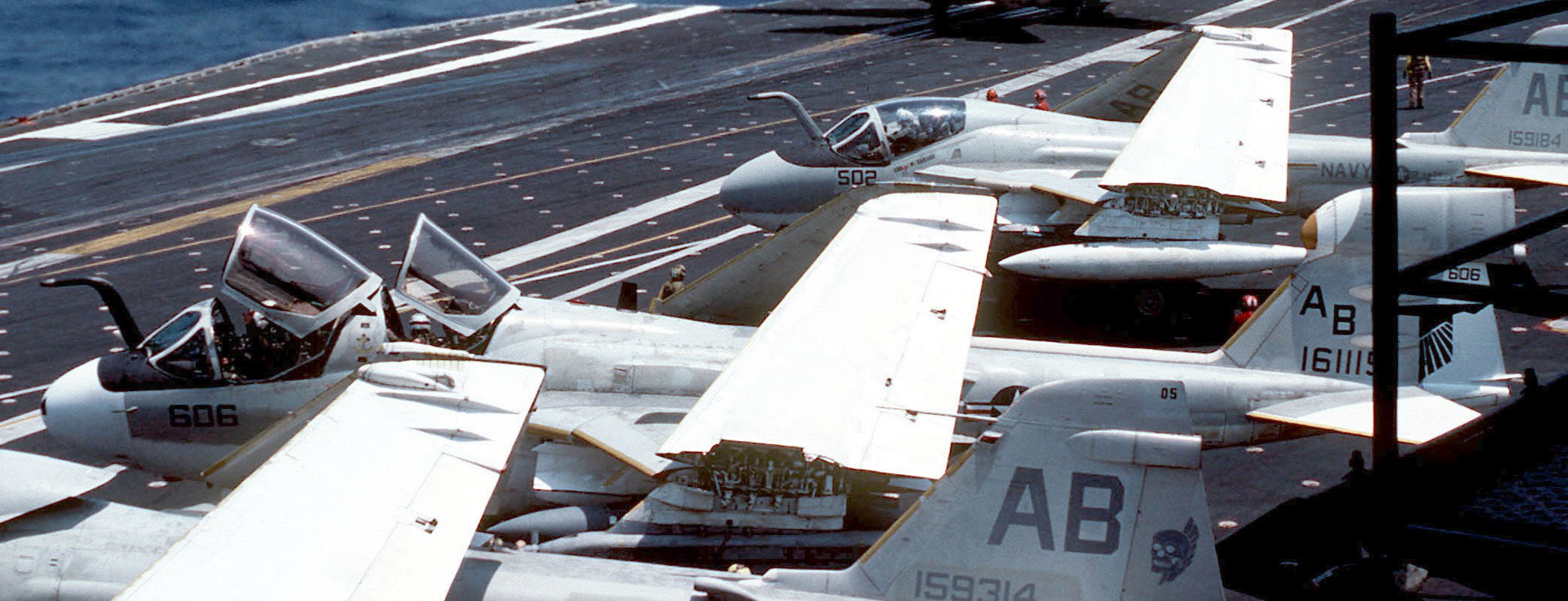 vaq-135 black ravens tactical electronic warfare squadron tacelron us navy gruman ea-6b prowler cvw-1 uss america cv-66 81