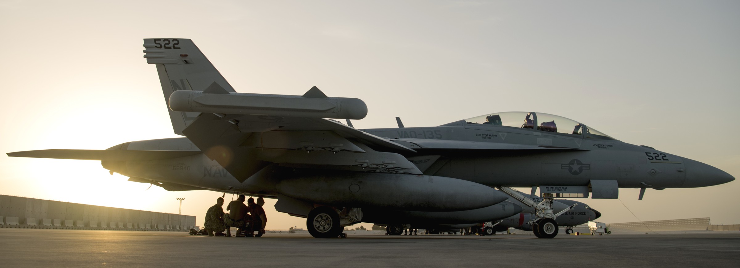 vaq-135 black ravens electronic attack squadron vaqron us navy boeing ea-18g growler al udeid air base qatar 120