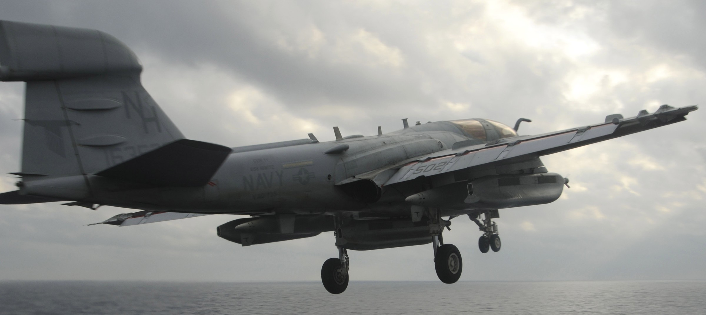 vaq-135 black ravens electronic attack squadron vaqron us navy gruman ea-6b prowler cvw-11 uss nimitz cvn-68 135