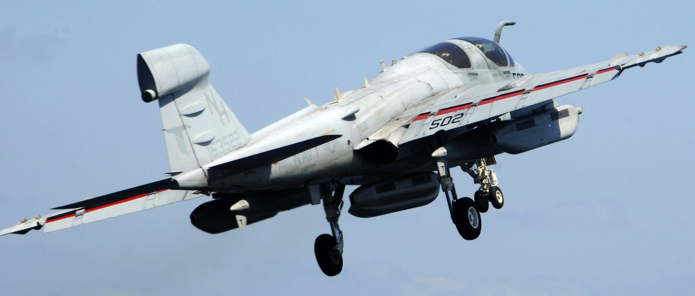 vaq-135 black ravens electronic attack squadron vaqron us navy gruman ea-6b prowler cvw-11 uss nimitz cvn-68 137