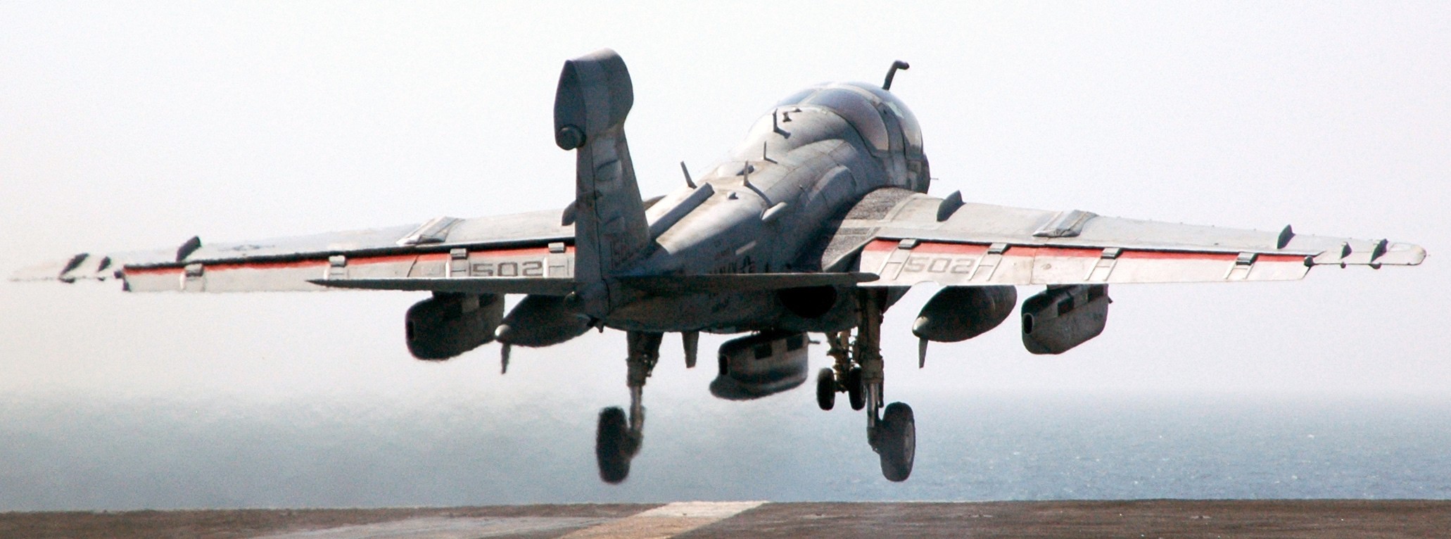 vaq-135 black ravens electronic attack squadron vaqron us navy gruman ea-6b prowler cvw-11 uss nimitz cvn-68 143