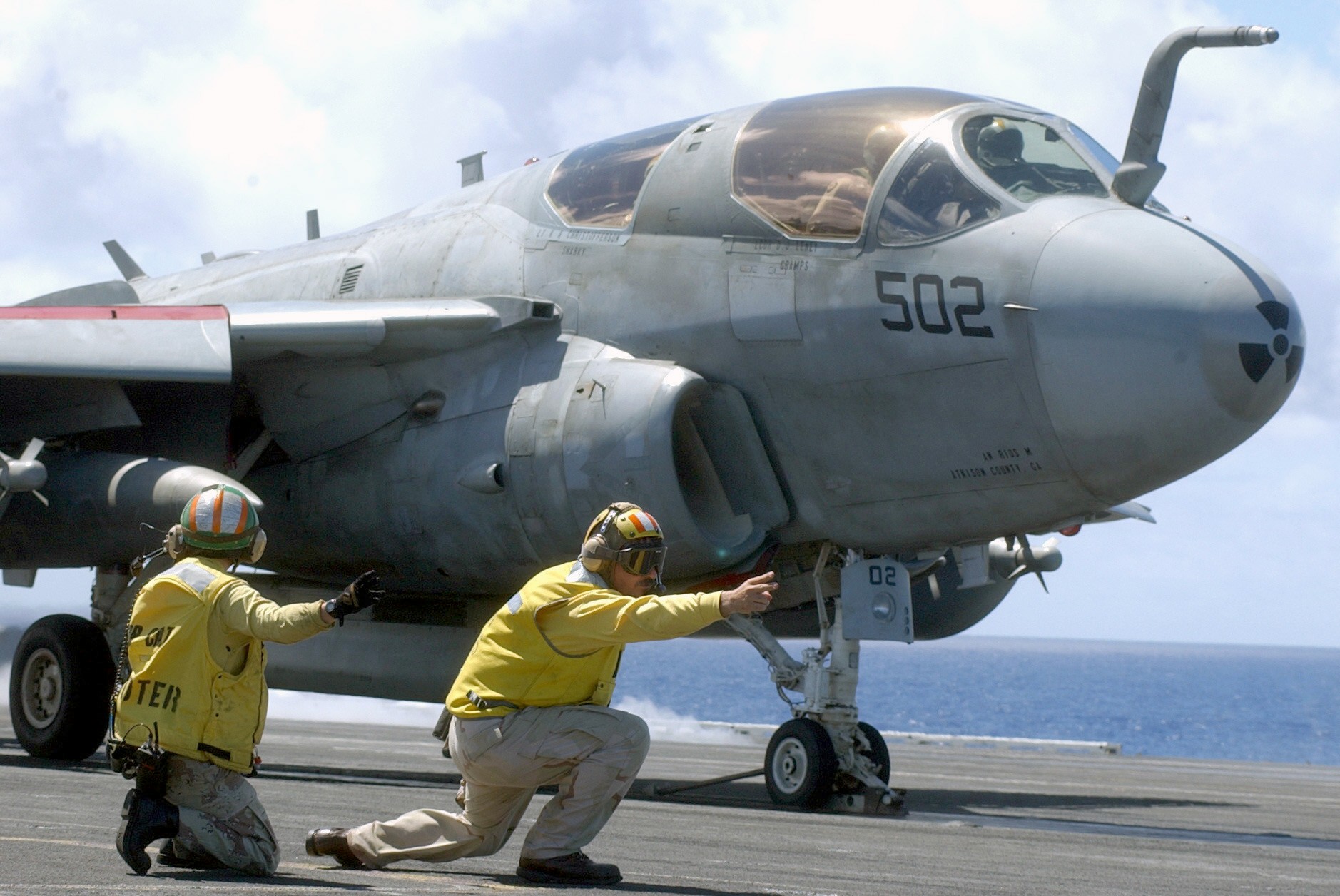 vaq-136 gauntlets electronic attack squadron vaqron us navy ea-6b prowler carrier air wing cvw-5 uss kitty hawk cv-63 43